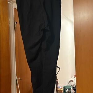 DKNY Black Tailored Pants – Size L – New With Tags